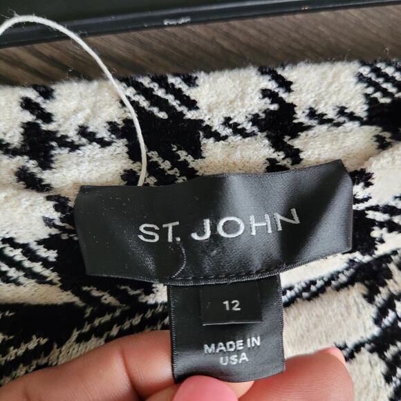 St. John Womens Knit Skirt Size 12 Black Cream Pleated Zip Pockets Maximalist - Picture 3 of 9